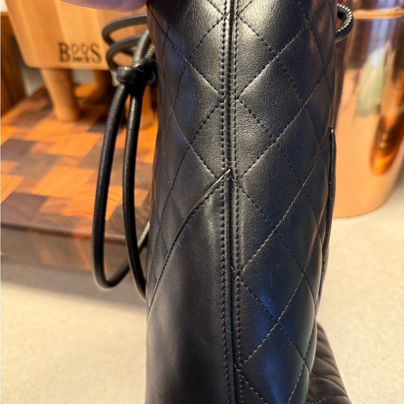 💥Hot Deal💥Chanel Black Cambon Shoulder Tall Tote Authentic - Picture 5 of 13